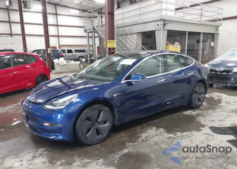 2018 Tesla Model 3 Long Range/Performance из США, поврежденный, VIN 5YJ3E1EB2JF090155